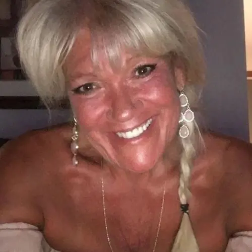 lauracoolundsch image 1